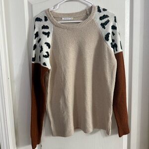 Staccato Women’s Multi Print Animal Print Sweater Sz L. F-26